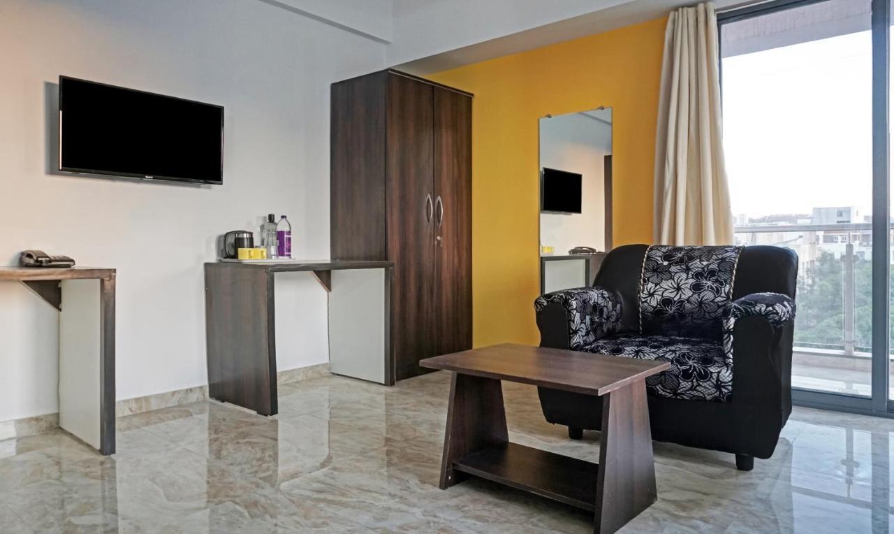 Treebo Atithi Corporate Stay Baner It Hub Пюн Екстериор снимка