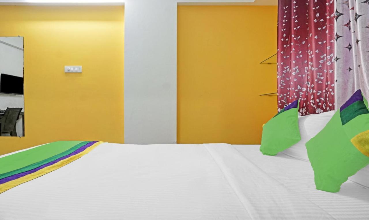 Treebo Atithi Corporate Stay Baner It Hub Пюн Екстериор снимка